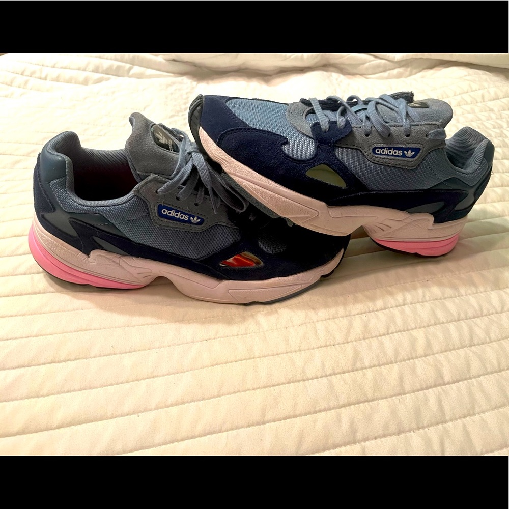 🎁 BLACK FRIDAY SALE 🎁Adidas falcon